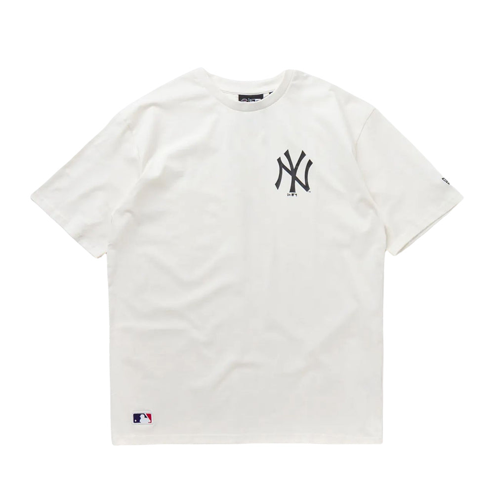 New Era MLB New York Yankees logo t-shirt in black exclusive as