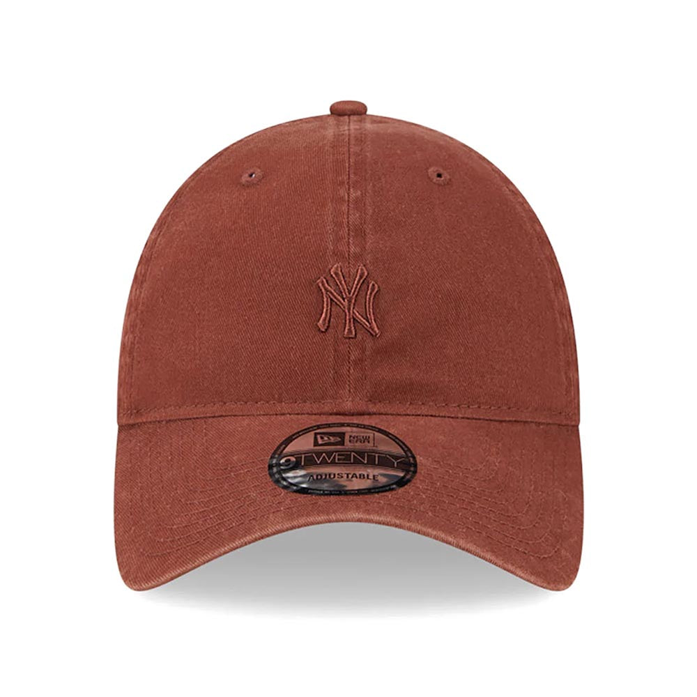 NEW YORK YANKEES MINI LOGO BROWN 9TWENTY CAP